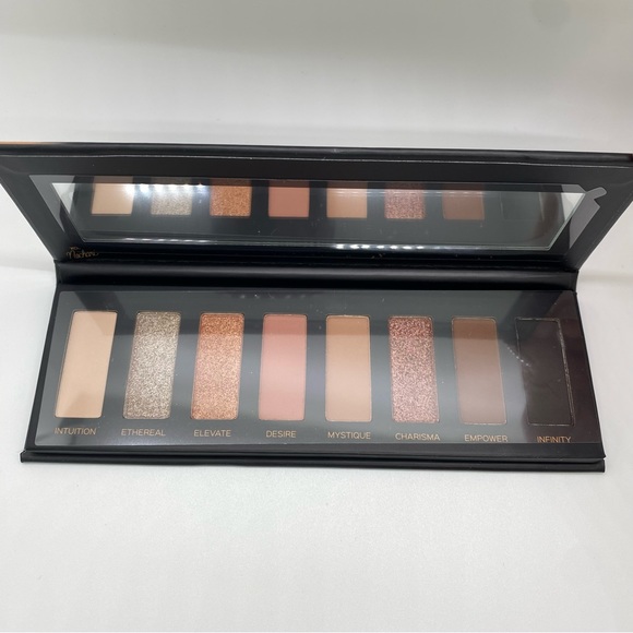 Karmela Cosmetics Defiance Eyeshadow Palette - Picture 5 of 6